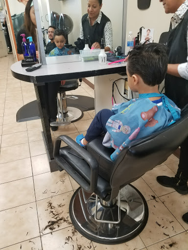 Hair Salon «Hair Cuttery», reviews and photos, 3098 N Lewis Ave, Waukegan, IL 60087, USA