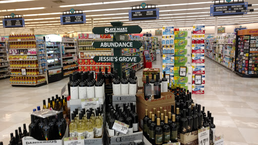 Supermarket «S-Mart», reviews and photos, 530 W Lodi Ave, Lodi, CA 95240, USA