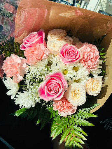 Florist «Tommy Austin Florist», reviews and photos, 10730 E Foothill Blvd, Rancho Cucamonga, CA 91730, USA