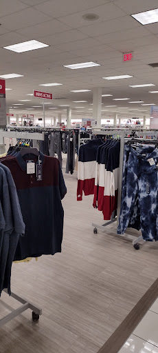 Clothing Store «Burlington Coat Factory», reviews and photos, 600 Northtown Dr, Blaine, MN 55434, USA