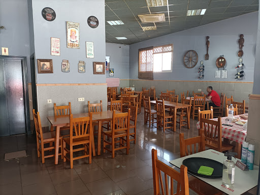 Cafetería-Restaurante Puente Alameda Comidas Case - C. Flauta Mágica, 27, 29006 Málaga