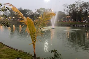 Dumdumpark Lake Garden image