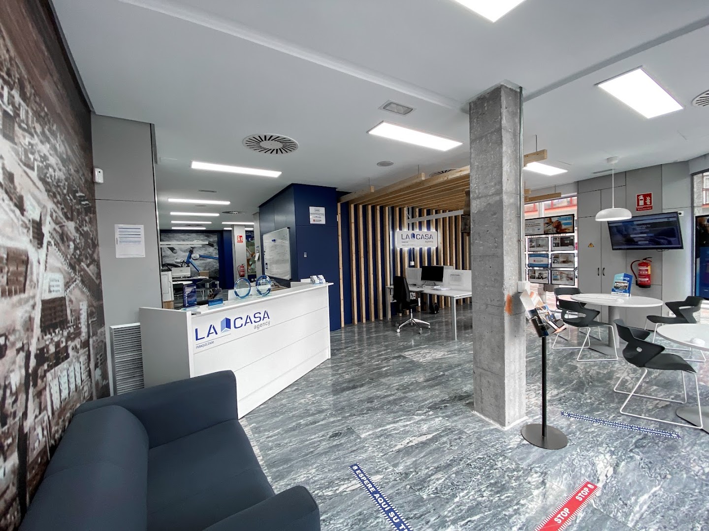 ? Inmobiliaria La Casa Agency en Madrid - Vista Alegre