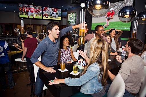 Sports Bar «Dave & Busters», reviews and photos