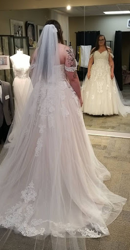 Tuxedo Shop «The Wedding Bell», reviews and photos, 2609 6th Ave, Tacoma, WA 98406, USA