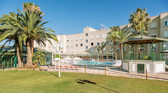 Hotel ILUNION Las Lomas Av. Reina Sofia, 78, 06800 Mérida, Badajoz, España