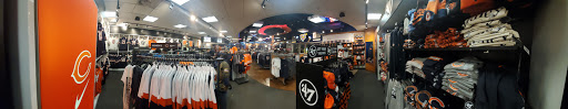 Outdoor Sports Store «Bears Pro Shop», reviews and photos, 1410 Museum Campus Dr, Chicago, IL 60605, USA