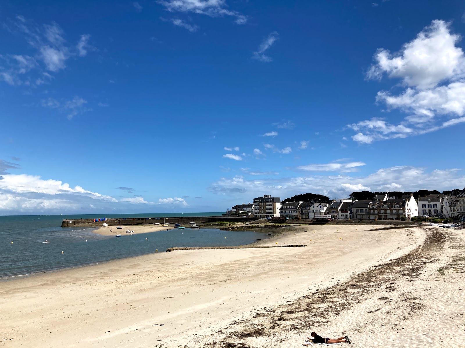 Photo de Plage de Keraude - endroit populaire parmi les connaisseurs de la détente