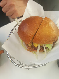 Sandwich au poulet du Restaurant de hamburgers Blend Hamburger Charonne à Paris - n°7