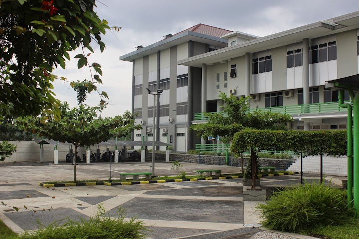 Fakultas Kesehatan Unjaya Photo