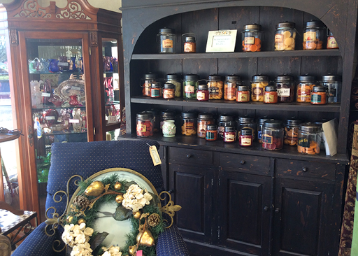 Consignment Shop «Home Again Consignment Shop», reviews and photos, 941 Namquid Dr, Warwick, RI 02888, USA