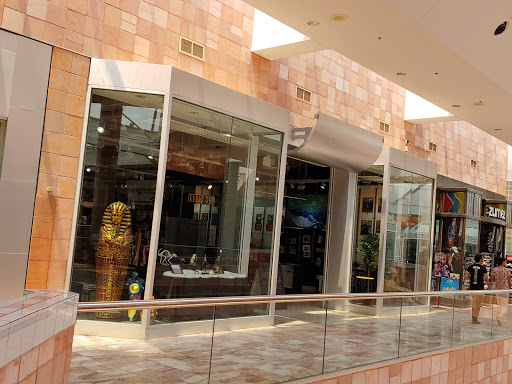 Explore vertical tattoo ideas, creative tattoo ideas in El Paso, available at Piercing polis