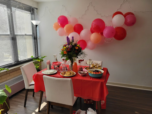 Florist «Westgate Flower & Plant Shop», reviews and photos, 841 S Oak Park Ave, Oak Park, IL 60304, USA