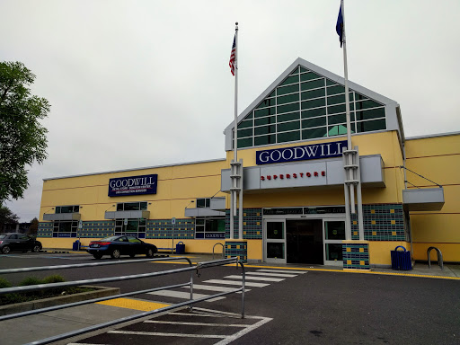 Non-Profit Organization «Goodwill», reviews and photos, 9999 SE 82nd Ave, Happy Valley, OR 97086, USA