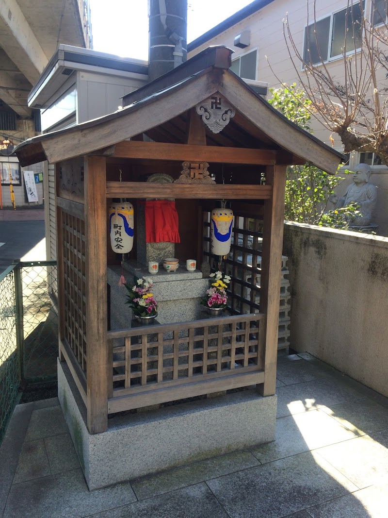 嵯峨天龍寺北造路町地蔵尊