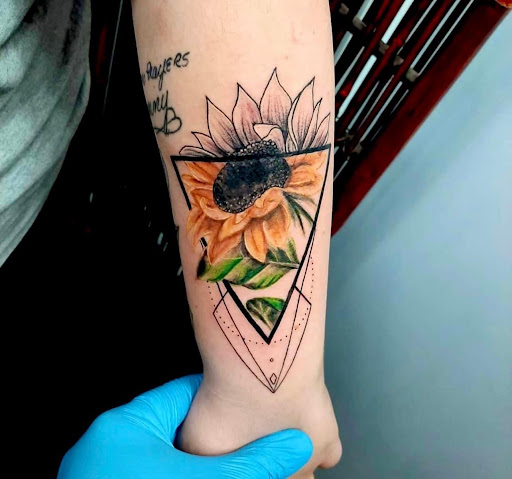 Explore gap filler tattoo filler ideas for a woman, creative tattoo ideas in Warsaw, available at Empire Ink