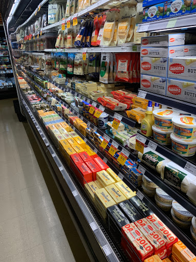 Gourmet Grocery Store «Metropolitan Market Uptown», reviews and photos, 100 Mercer St, Seattle, WA 98109, USA