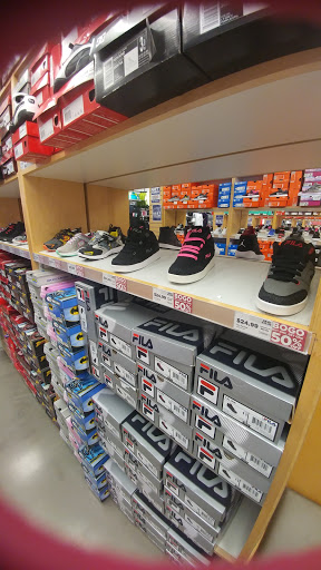 Shoe Store «WSS», reviews and photos, 201 Pacific Coast Hwy, Wilmington, CA 90744, USA