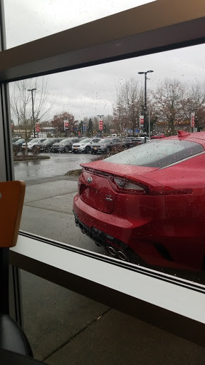 Kia Dealer «Kia of Puyallup», reviews and photos, 111 Valley Ave NE, Puyallup, WA 98372, USA