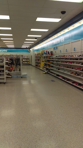 Clothing Store «Ross Dress for Less», reviews and photos, 6190 20th St, Vero Beach, FL 32966, USA