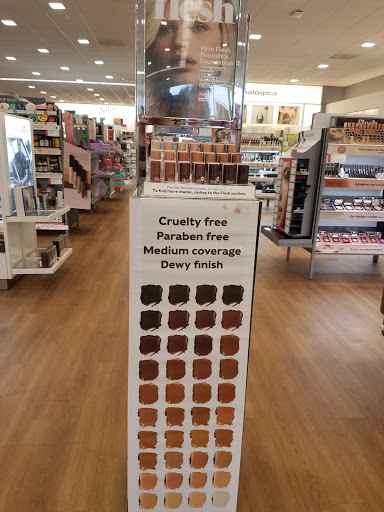 Hair Salon «Ulta Beauty», reviews and photos, 2654 E. Colonial Dr., Orlando, FL 32803, USA