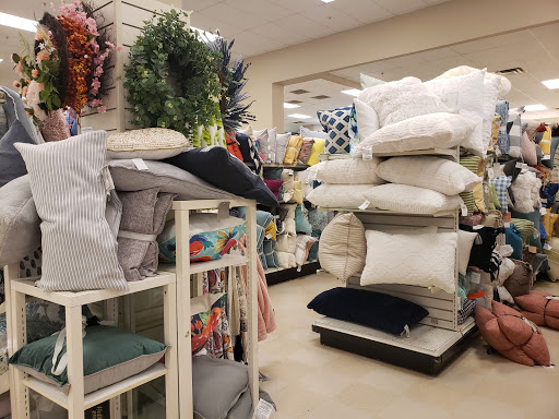 Department Store «Marshalls & HomeGoods», reviews and photos, 1120 Lake Woodlands Dr, The Woodlands, TX 77380, USA