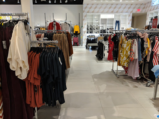 Clothing Store «Forever 21», reviews and photos, 6531 Springfield Mall, Springfield, VA 22150, USA