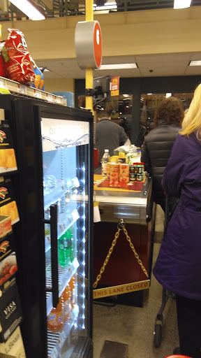 Grocery Store «Hannaford Supermarket», reviews and photos, 7 Hannaford Dr, Westbrook, ME 04092, USA