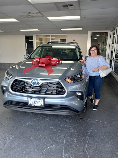 Bill Wright Toyota image