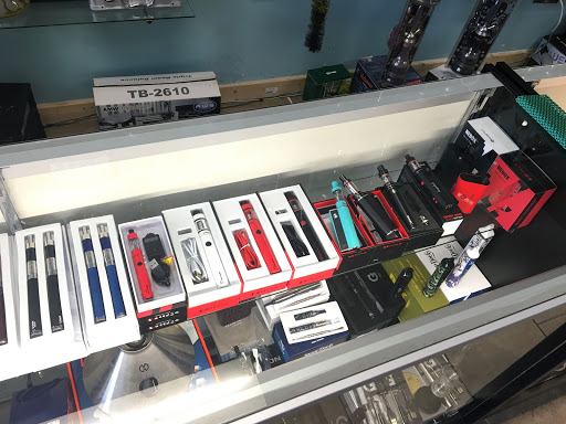 Tobacco Shop «Hwy 6 Smoke N Night Smoke Shop», reviews and photos, 7730 Hwy 6, Houston, TX 77083, USA