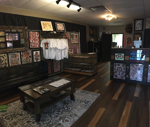 Explore tattoo geometric ideas, creative tattoo ideas in Lakeland, available at Black Swan Tattoo