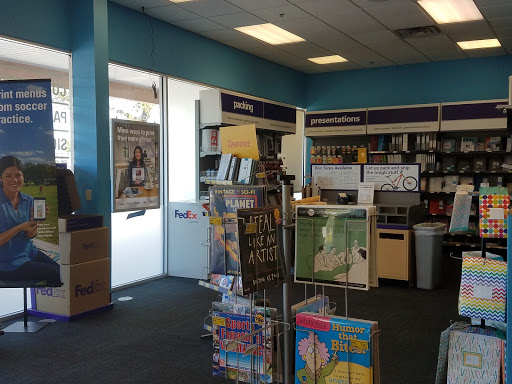 Print Shop «FedEx Office Print & Ship Center», reviews and photos, 11381 Causeway Blvd, Brandon, FL 33511, USA