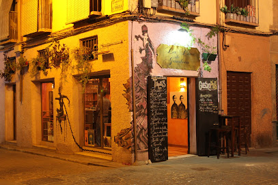 Pub restaurante La Loca de Gandoca - C. Sta. Paula, 19, 18001 Granada, Spain