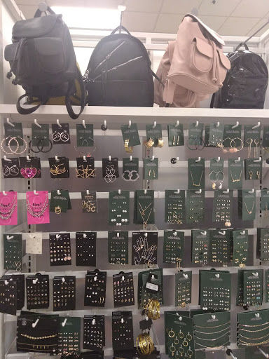 Department Store «Target», reviews and photos, 850 W North Ave, Melrose Park, IL 60160, USA