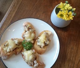 Kawung Cafe & Eatery photo