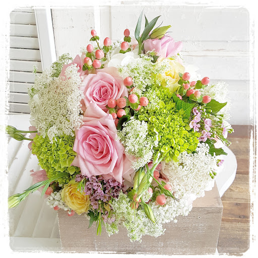 Florist «Sedgefield Florist», reviews and photos, 5002 High Point Rd a, Greensboro, NC 27407, USA