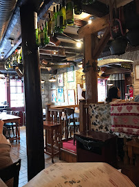 Atmosphère du Restaurant La taverne Fischer à Annecy - n°8