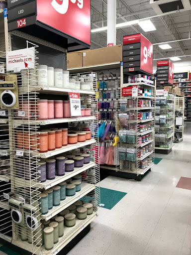 Craft Store «Michaels», reviews and photos, 79 Turnpike Square, Milford, CT 06460, USA