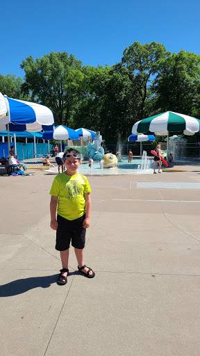 Park «Highland Park Aquatic Center», reviews and photos, 1840 Edgcumbe Rd, St Paul, MN 55116, USA