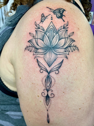 Explore tattoo ideas father daughter, creative tattoo ideas in Goshen, available at Lady Luck Studio