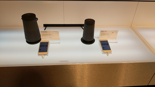 Home Audio Store «Bose Showcase Store», reviews and photos, 700 SW 5th Ave #1034, Portland, OR 97204, USA