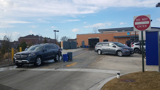 Waterway Carwash en Northbrook