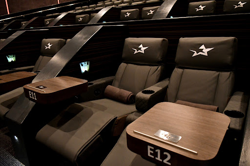 Movie Theater «Star Cinema Grill», reviews and photos, 702 Baybrook Mall, Friendswood, TX 77546, USA