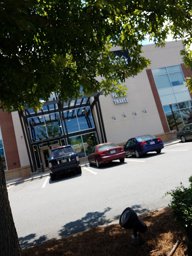 Camping Store «REI», reviews and photos, 3334 W Friendly Ave #140, Greensboro, NC 27410, USA