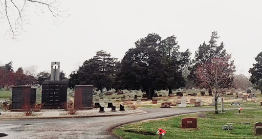 Funeral Home «Maple Hill Funeral Home & Cemetery», reviews and photos, 3300 Shawnee Dr, Kansas City, KS 66106, USA