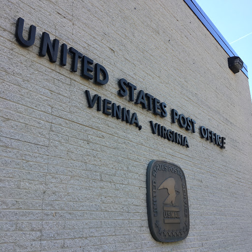 Post Office «United States Postal Service», reviews and photos, 200 Lawyers Rd NW, Vienna, VA 22180, USA