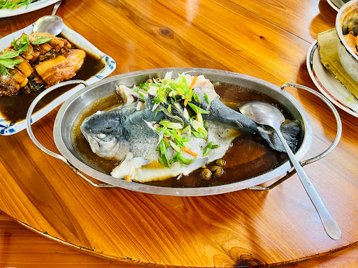 麗園鱘龍魚鱒魚餐廳 的照片