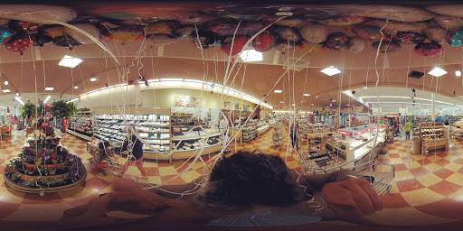 Grocery Store «Market Basket», reviews and photos, 139 Endicott St, Danvers, MA 01923, USA