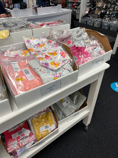 Shopping Mall «Orlando Outlet Marketplace», reviews and photos, 5269 International Dr, Orlando, FL 32819, USA