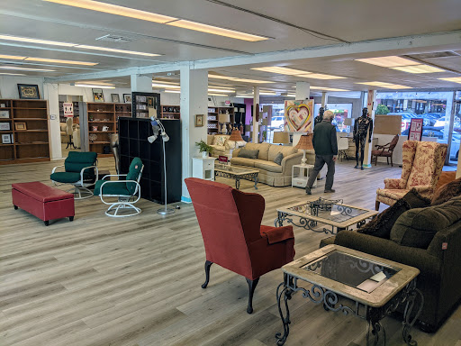 Thrift Store «Out of the Closet West Hollywood», reviews and photos, 8224 California Route 2, West Hollywood, CA 90046, USA